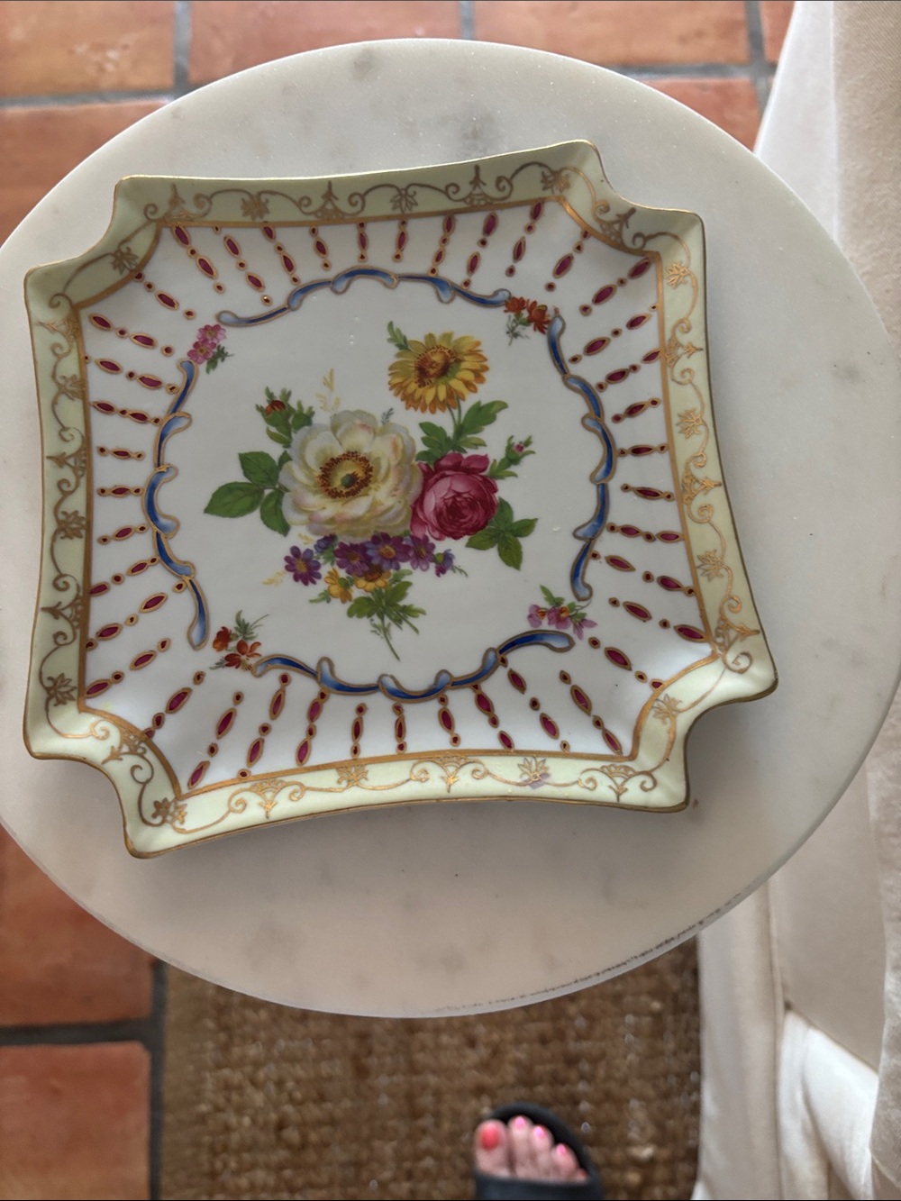 Decorative Floral Porcelain Dish in White and Gold